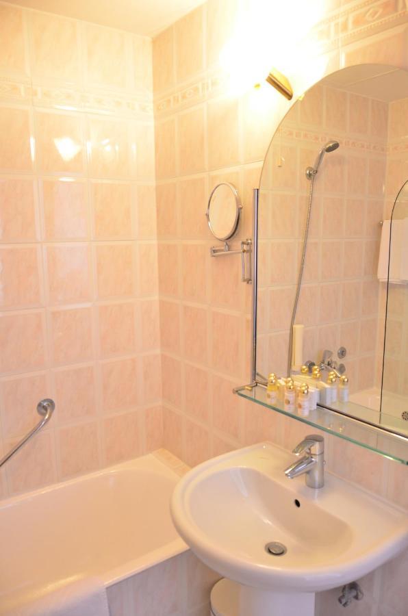 Hotel Mozart 4*